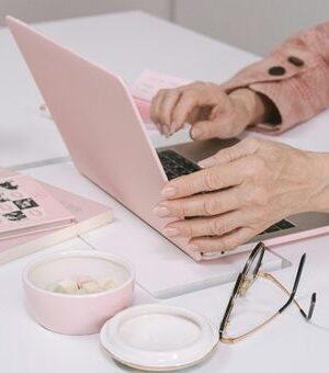 What Are Author Bios and How to Write Them: A Step-By-Step Guide