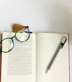 On Writing Dialogue: How to Write Better & Believable Lines